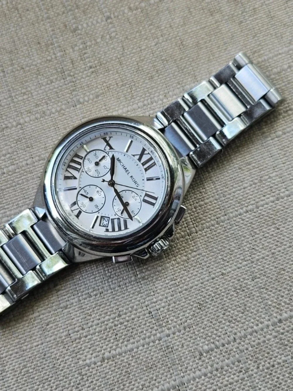 Michael Kors Wrsitwatch Multi Function Silver Tone Analog Date Calendar Watch